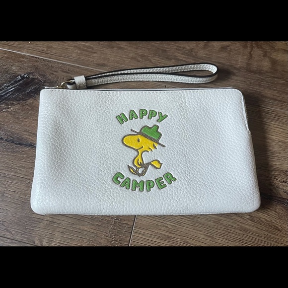 COACH-NWT Woodstock Leather Wristlet - Picture 2 of 13